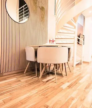 Triplex Avec Vue Sur La Marina شقة *