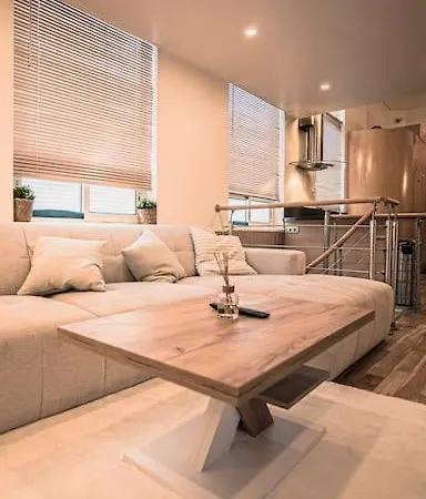 شقة Triplex Avec Vue Sur La Marina